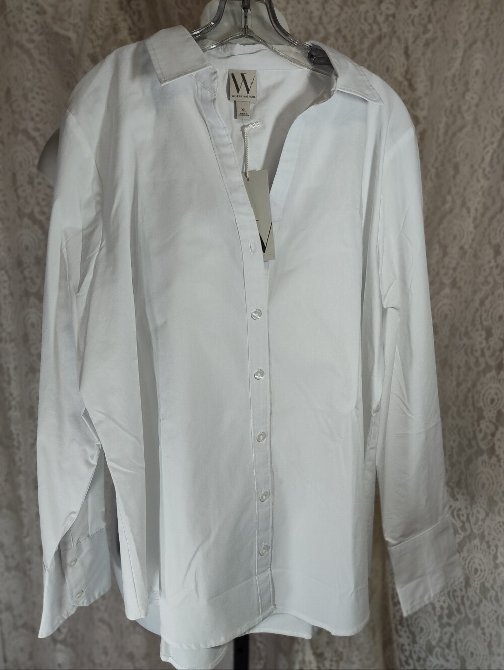 Women's Classic White Long Sleeve Button-Down Shirt